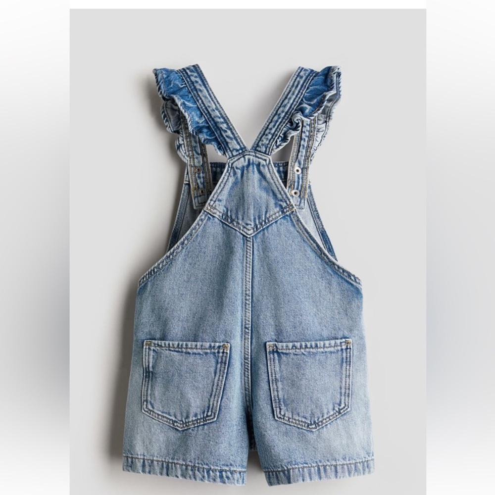 JEAN SHORT OVERALLS WITH ADJUSTABLE SNAP BUTTON FASTENER SUSPENDERS - Picture 2 of 15